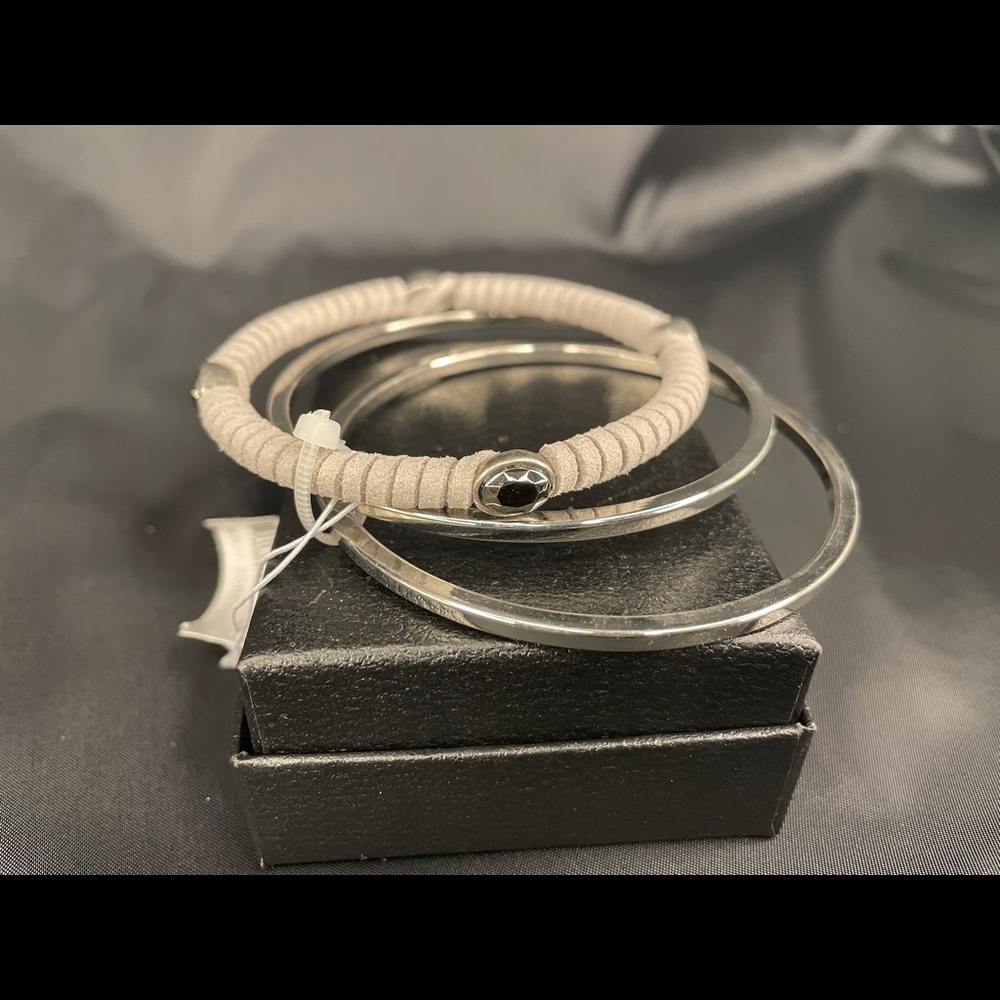 Bracelet set